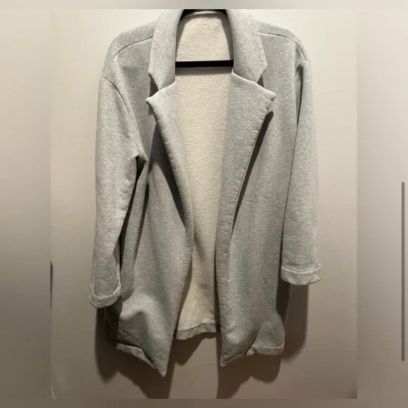 Vuori Trench Coat - Picture 4 of 6